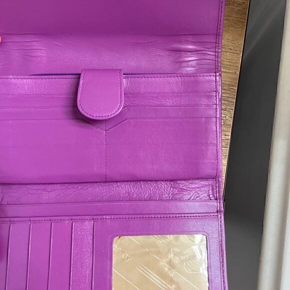 Stingray Skin Trifold Long Wallet - Picture 4 of 11